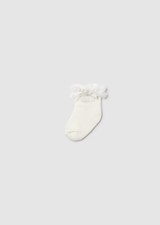 Mayoral White Ruffled Sock