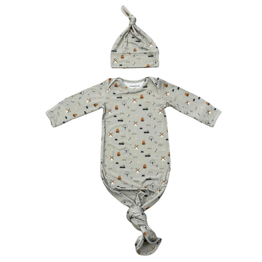 Babysprouts Farm Knotted Gown & Cap